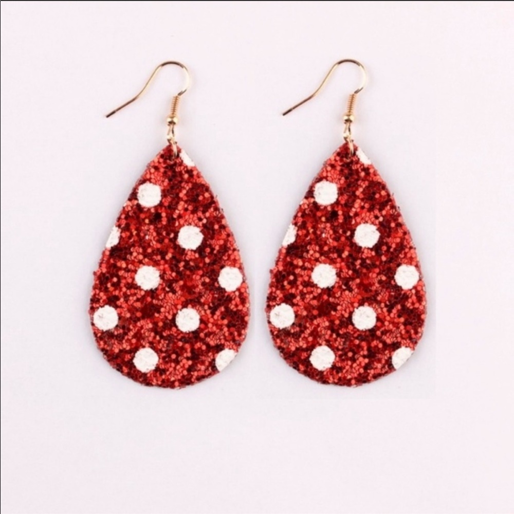 ❣️Sparkling Polka Dot TearDrop Earring❣️Guaranteed to get LOTS of compliments